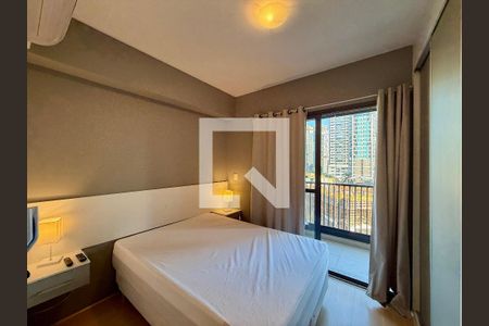 Quarto de kitnet/studio para alugar com 1 quarto, 28m² em Jardim das Acacias, São Paulo