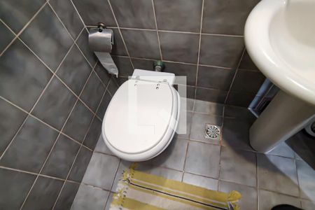 lavabo de casa de condomínio à venda com 5 quartos, 233m² em Taquara, Rio de Janeiro