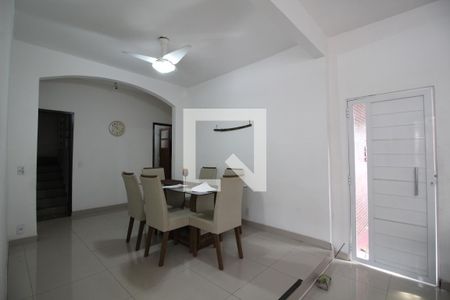 Sala de casa à venda com 5 quartos, 260m² em Pechincha, Rio de Janeiro