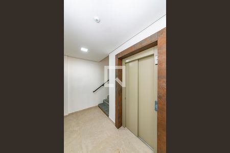 Hall de entrada de apartamento à venda com 3 quartos, 197m² em Prado, Belo Horizonte