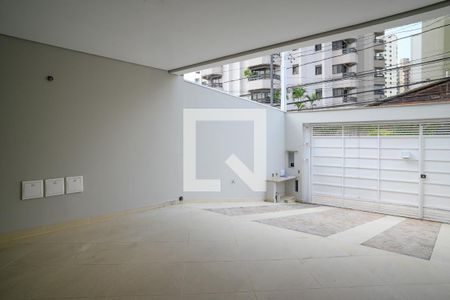 Garagem de casa à venda com 3 quartos, 220m² em Vila da Saúde, São Paulo