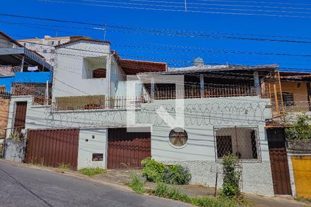 Fachada de casa à venda com 3 quartos, 419m² em Concórdia, Belo Horizonte