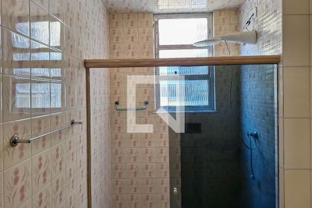 Banheiro de apartamento para alugar com 2 quartos, 60m² em São Lourenço, Niterói