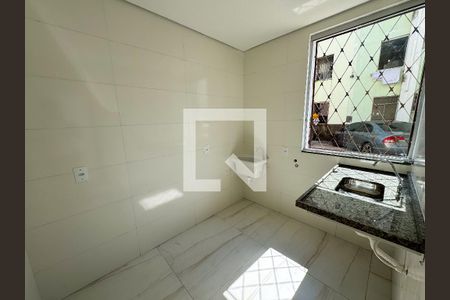 Cozinha de apartamento para alugar com 2 quartos, 39m² em Inconfidentes, Contagem