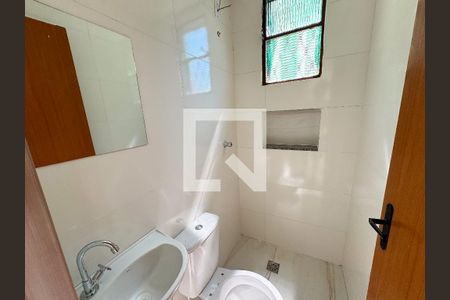 Banheiro de apartamento para alugar com 2 quartos, 39m² em Inconfidentes, Contagem