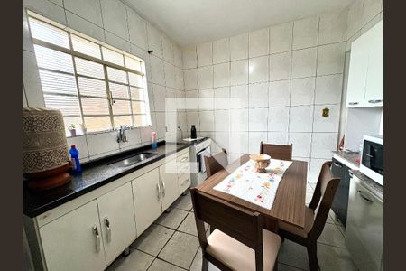 Cozinha de casa à venda com 3 quartos, 175m² em Parque Residencial Jundiaí, Jundiaí