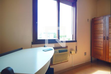 Quarto 2 de apartamento à venda com 3 quartos, 93m² em Jardim Itu, Porto Alegre