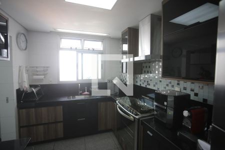 Cozinha de apartamento à venda com 4 quartos, 300m² em Prado, Belo Horizonte