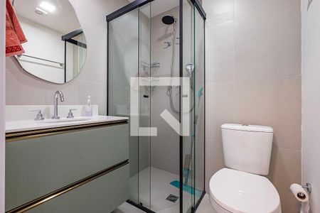 Banheiro de kitnet/studio para alugar com 1 quarto, 24m² em Pinheiros, São Paulo