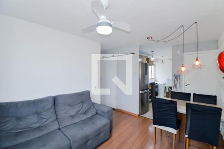 Sala de apartamento para alugar com 2 quartos, 42m² em Vila Nova Bonsucesso, Guarulhos