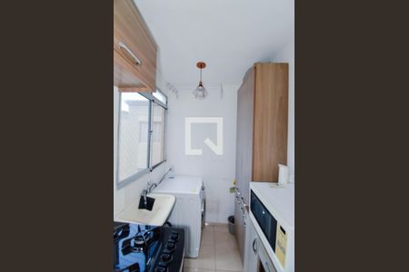 Cozinha e Área de Serviço de apartamento para alugar com 2 quartos, 42m² em Vila Nova Bonsucesso, Guarulhos