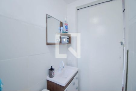 Banheiro de apartamento para alugar com 2 quartos, 42m² em Vila Nova Bonsucesso, Guarulhos