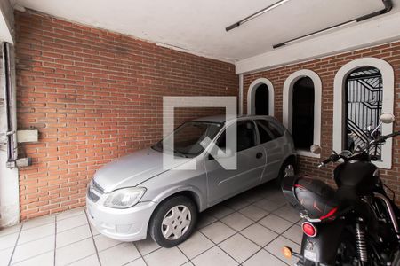 Garagem de casa à venda com 3 quartos, 250m² em Jardim Aricanduva, São Paulo