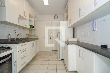 Cozinha de apartamento à venda com 3 quartos, 101m² em Vila Progredior, São Paulo