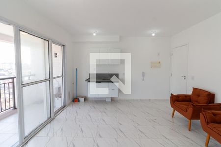 Sala - Cozinha de apartamento para alugar com 2 quartos, 49m² em Vila Sonia, São Paulo