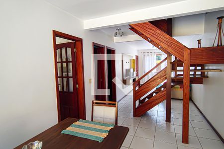 Sala de casa de condomínio à venda com 4 quartos, 250m² em Anil, Rio de Janeiro