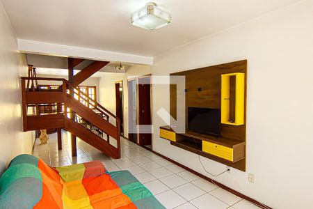 Sala de casa de condomínio à venda com 4 quartos, 250m² em Anil, Rio de Janeiro