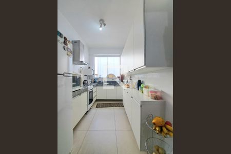Cozinha de casa à venda com 5 quartos, 360m² em Nova Suíça, Belo Horizonte