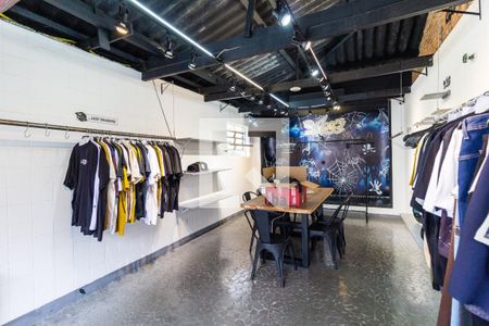 Garagem Coberta de casa para alugar com 3 quartos, 350m² em Pacaembu, São Paulo