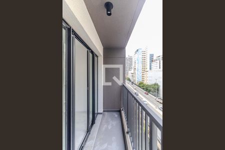 Varanda de kitnet/studio à venda com 1 quarto, 23m² em Vila Buarque, São Paulo
