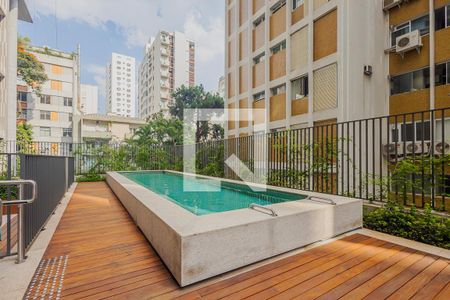 Piscina de kitnet/studio à venda com 1 quarto, 30m² em Jardins, São Paulo