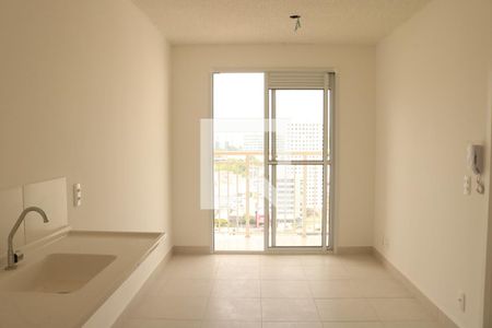 Sala e Cozinha Integrada de apartamento para alugar com 1 quarto, 27m² em Parque Industrial Tomas Edson, São Paulo