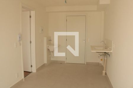 Sala e Cozinha Integrada de apartamento para alugar com 1 quarto, 27m² em Parque Industrial Tomas Edson, São Paulo