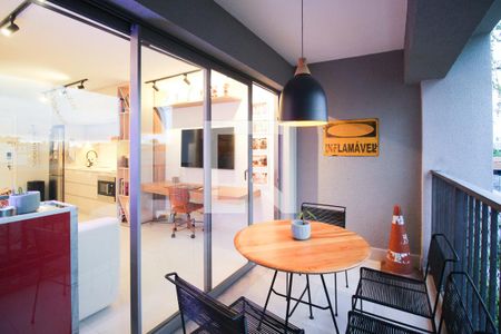 Varanda de apartamento à venda com 1 quarto, 50m² em Indianópolis, São Paulo