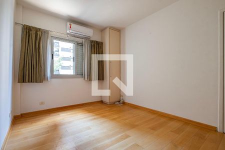 Suíte de apartamento à venda com 2 quartos, 120m² em Pinheiros, São Paulo
