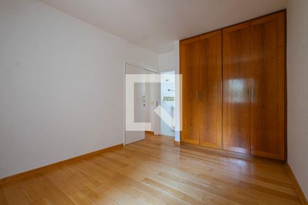 Suíte de apartamento à venda com 2 quartos, 120m² em Pinheiros, São Paulo