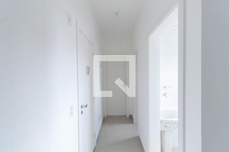 Corredor de apartamento para alugar com 1 quarto, 35m² em Vila Granada, São Paulo