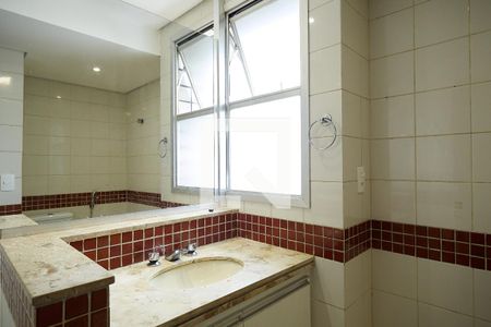 Banheiro da Suíte de apartamento para alugar com 1 quarto, 55m² em Lourdes, Belo Horizonte