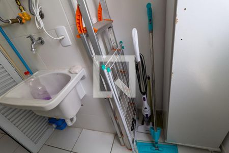 Área de Serviço de apartamento para alugar com 2 quartos, 50m² em Parque Residencial da Lapa, São Paulo