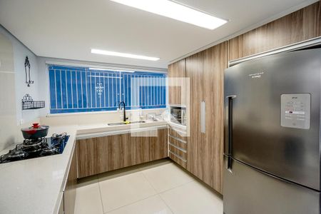 Cozinha/Copa de casa à venda com 4 quartos, 270m² em Vila Carrão, São Paulo