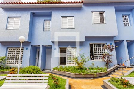 Fachada da casa de casa de condomínio à venda com 3 quartos, 215m² em Centro, Diadema