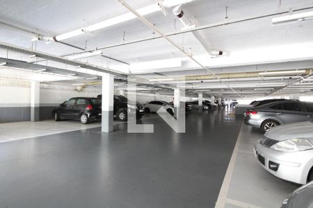 Garagem Coberta de apartamento à venda com 2 quartos, 80m² em Barra da Tijuca, Rio de Janeiro