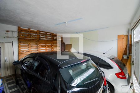 Garagem de casa à venda com 3 quartos, 200m² em Jardim Nova Ipanema, Guarulhos