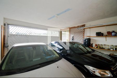 Garagem de casa à venda com 3 quartos, 200m² em Jardim Nova Ipanema, Guarulhos