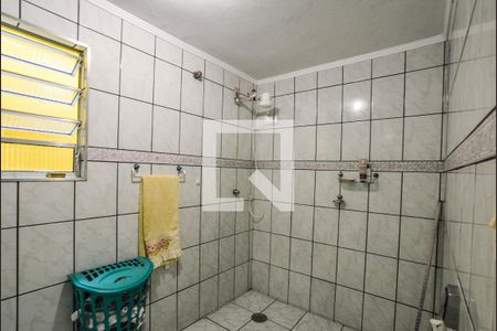 Banheiro Social de casa à venda com 3 quartos, 166m² em Parque Industriario, Santo André
