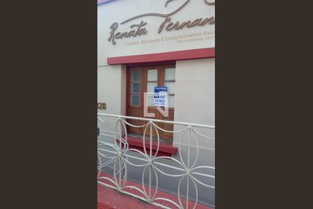 plaquinha instalada de casa à venda com 3 quartos, 450m² em Centro, Nova Lima