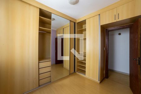 Quarto 1 de apartamento para alugar com 3 quartos, 184m² em Sagrada Família, Belo Horizonte