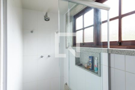 Banheiro Social de casa de condomínio à venda com 3 quartos, 450m² em A Definir Em Campo, Nova Lima