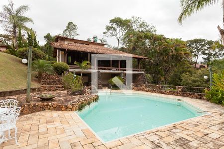 Piscina de casa de condomínio à venda com 3 quartos, 450m² em A Definir Em Campo, Nova Lima