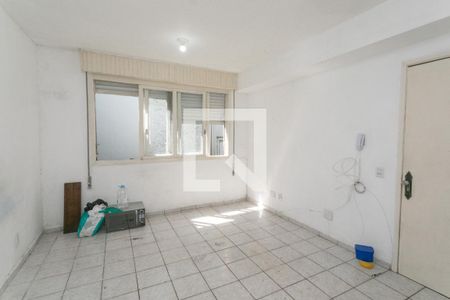 Sala/ quarto de apartamento para alugar com 1 quarto, 27m² em Petrópolis, Porto Alegre