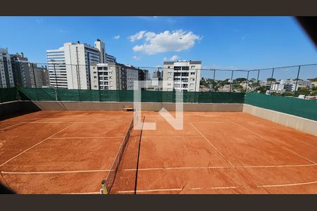 Quadra tênis de apartamento à venda com 2 quartos, 88m² em Vila Jardim, Porto Alegre