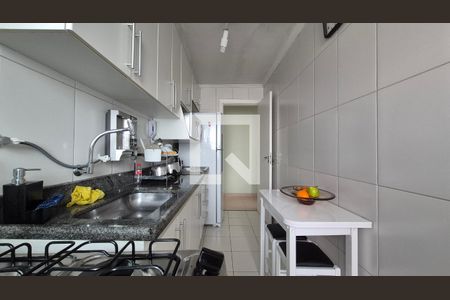 Cozinha de apartamento à venda com 3 quartos, 65m² em Vila Sao Pedro, Santo André
