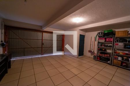 Garagem de casa à venda com 3 quartos, 250m² em Parque Paineiras, São Paulo