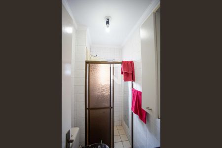 Banheiro de apartamento à venda com 2 quartos, 56m² em Casa Grande, Diadema
