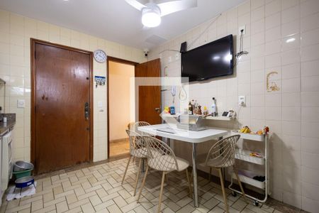 Cozinha de apartamento à venda com 3 quartos, 220m² em Tijuca, Rio de Janeiro