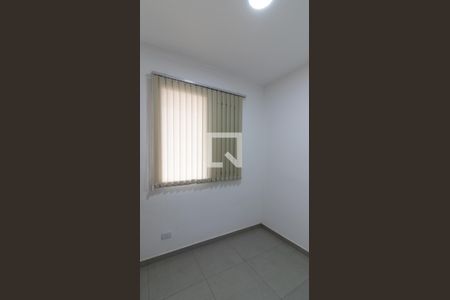 Quarto 2 de apartamento para alugar com 2 quartos, 38m² em Jardim Triana, São Paulo